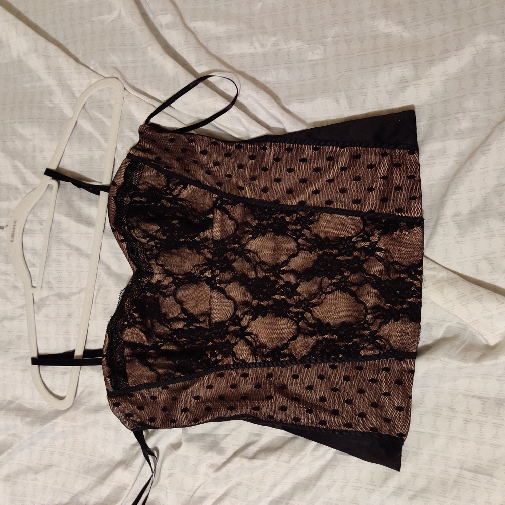 Corset style tank with lace for a night out